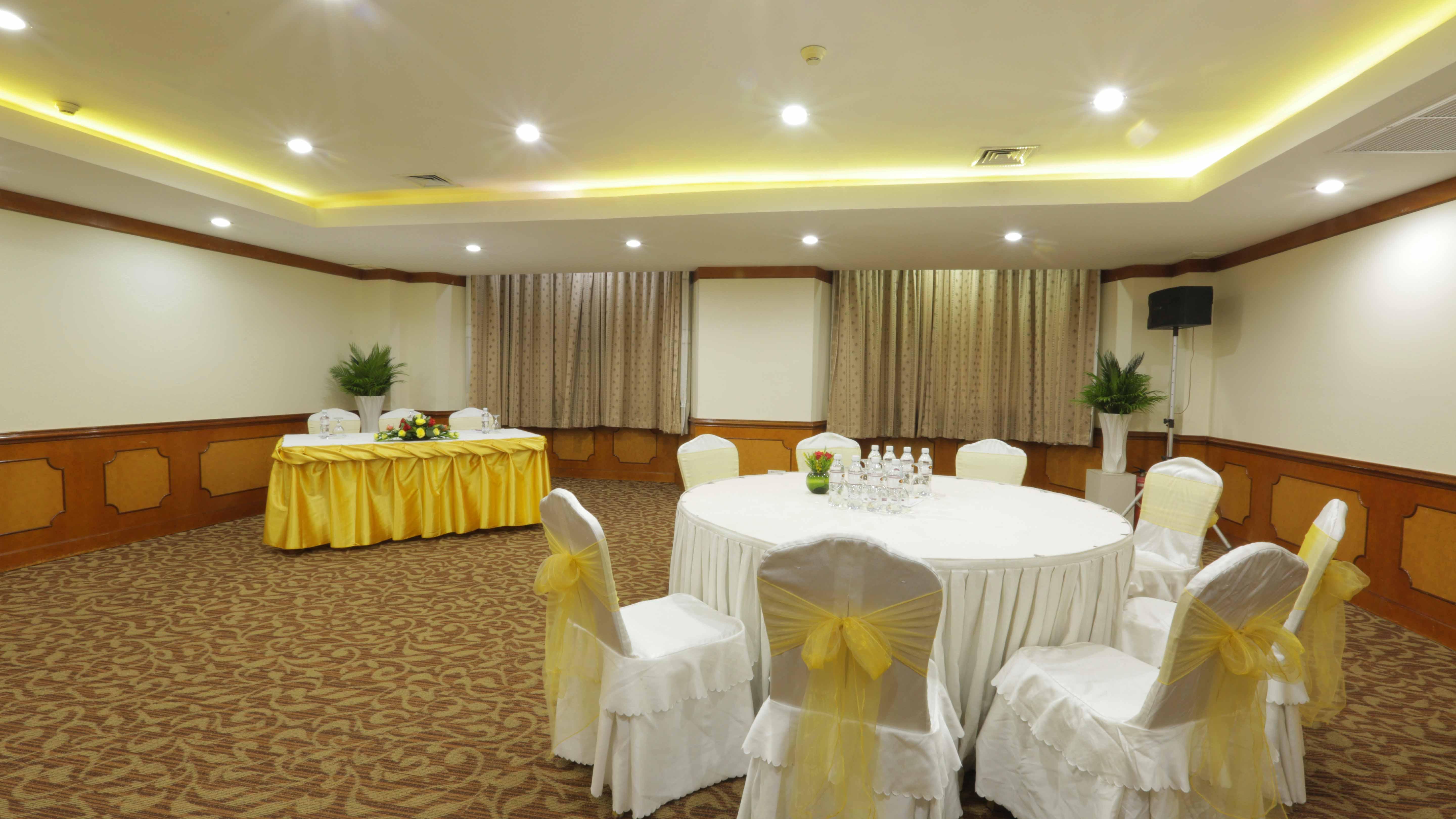 Phnom Penh Hotel Exterior photo