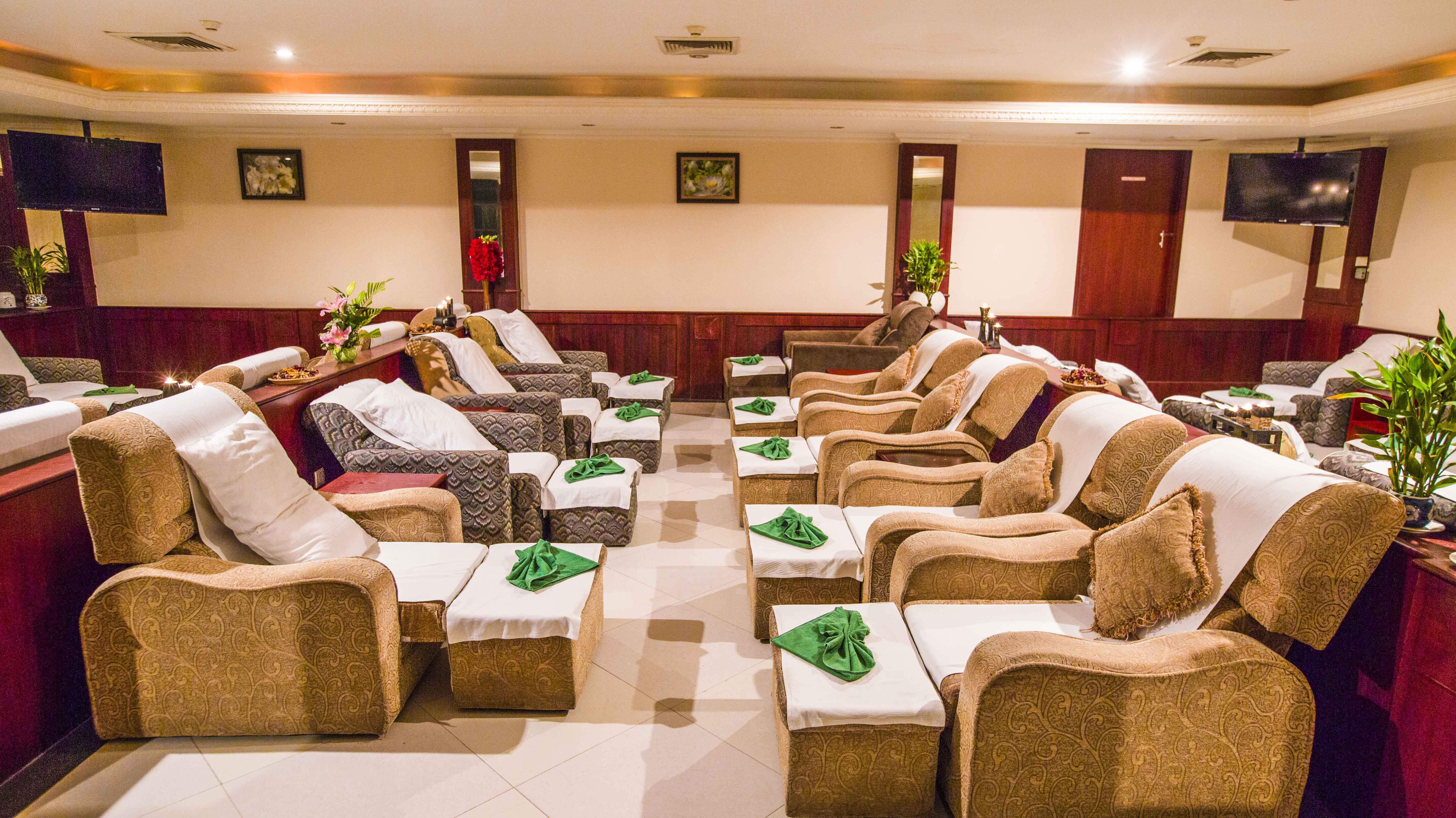 Phnom Penh Hotel Exterior photo